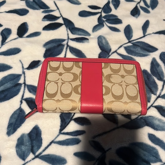 Like new hot pink leather and canvas wallet. - Picture 2 of 4